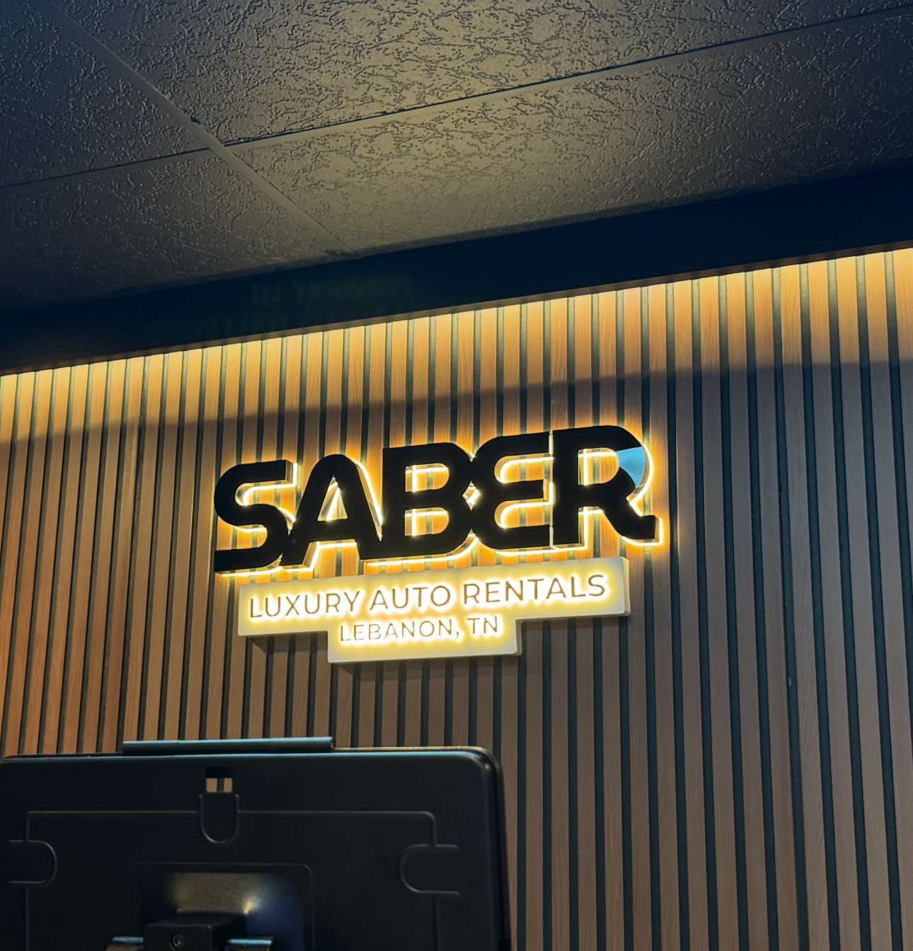 saber automotive 3d signs custom signage for businesses
